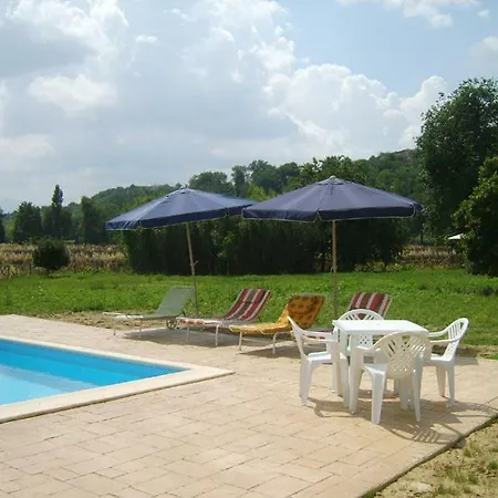 Agriturismo Gli Olmi مزرعة للإقامة *